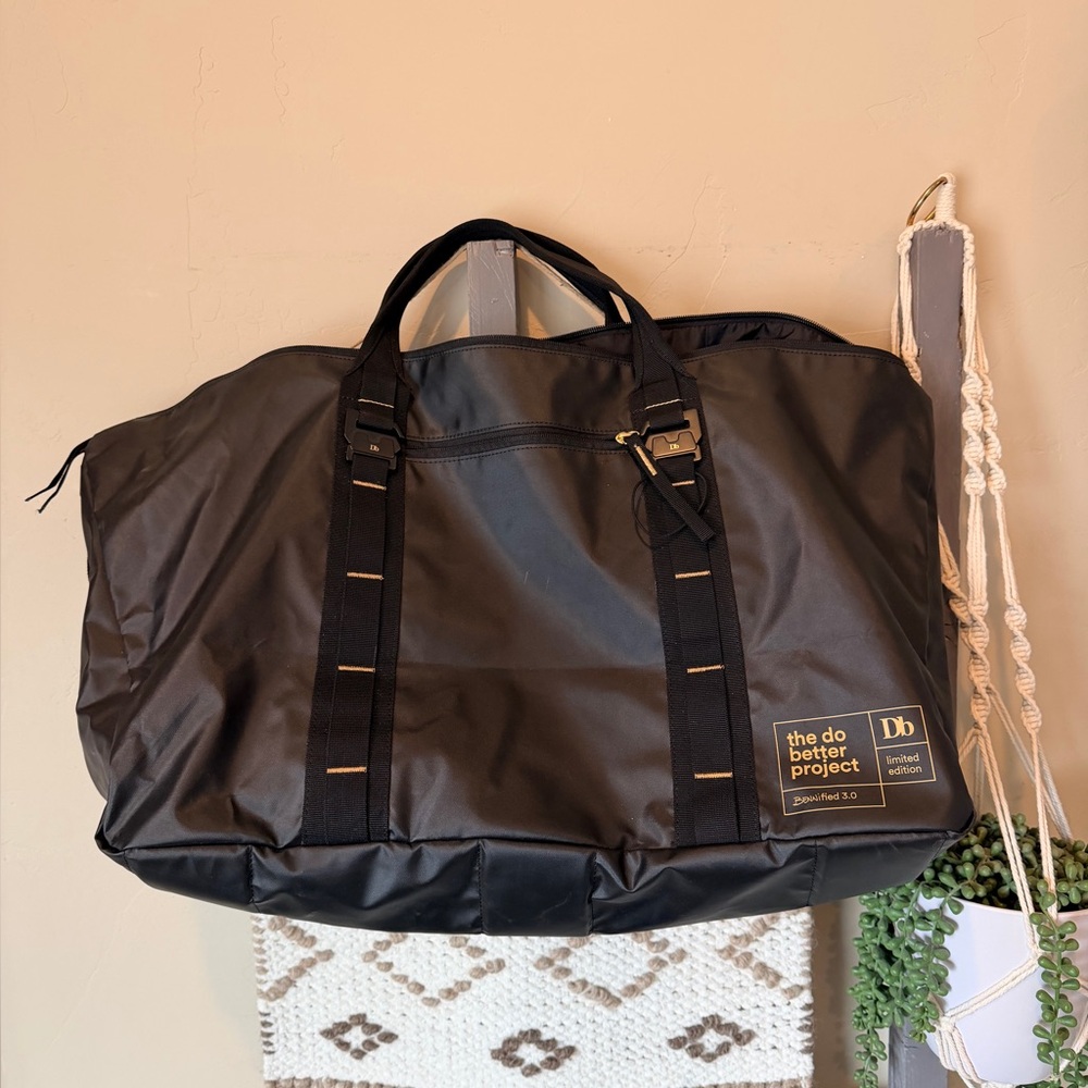 Db Bennified 3.0 Limited Edition Duffel Bag Black NWOT Do Better Project Travel